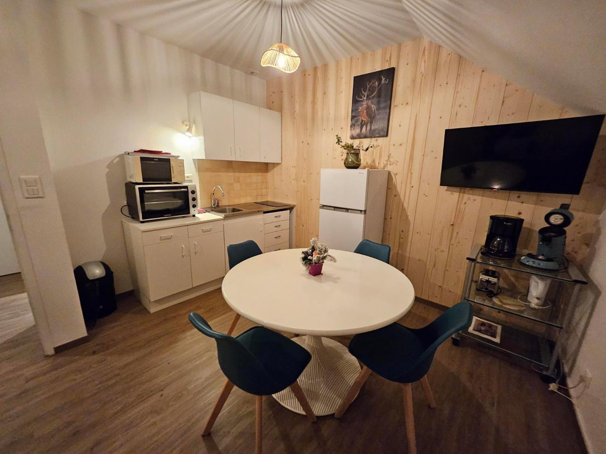 Gite Eglantine 2 à 6 personnes avec SPA DANS RESIDENCE Ventron Exterior foto